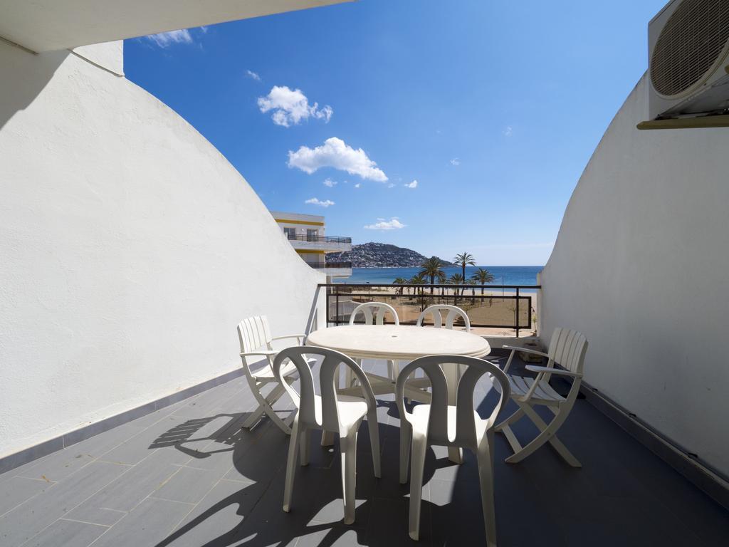 Inmosantos Oasis B8 Apartment Roses Bagian luar foto